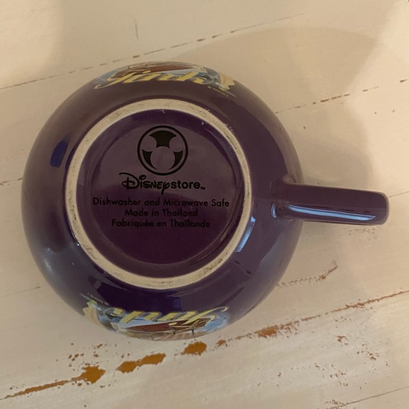 Large Tinkerbell Disney Store Coffee Mug Cup Used
Dishwasher and Microwave safe - Picture 9 of 10